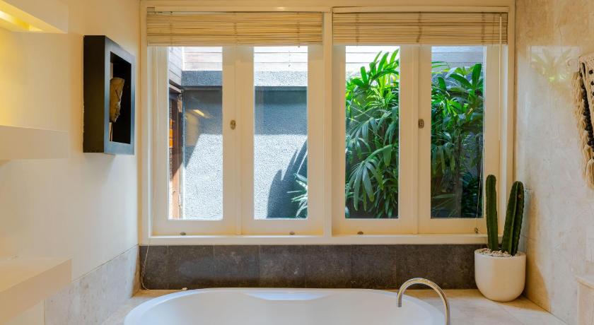 Boholuma Villas by Pertama Stay - image 5
