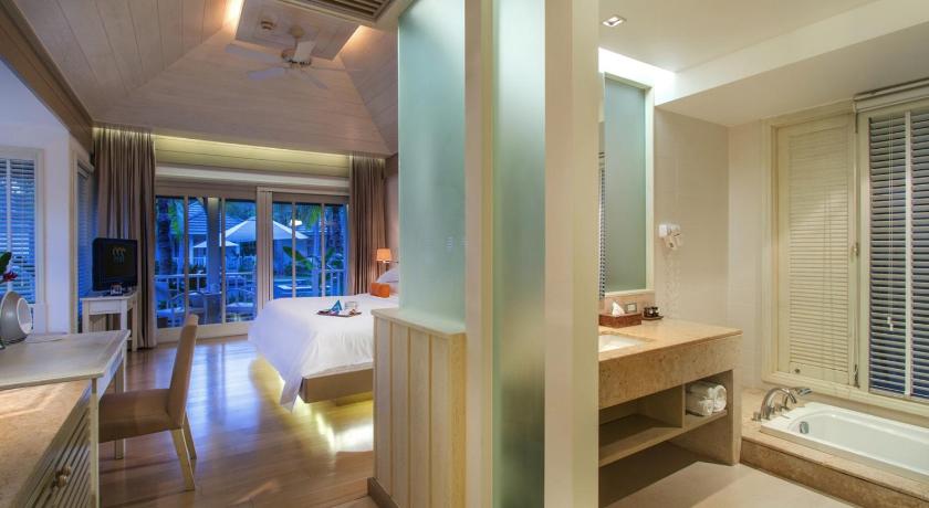 Image of Pool Village, King or Twin Room with Pool Access, Non-Smoking 7