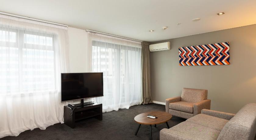 Image of Studio Apartment - No Housekeeping 6