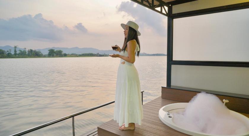 Kanchanaburi Blueskyraft Resort 3-Star Hotel view