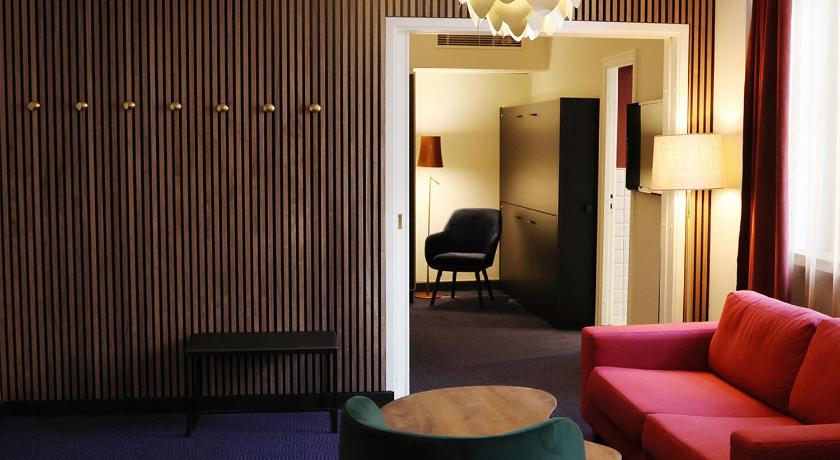 Image of Junior Suite (2 Adults) 12