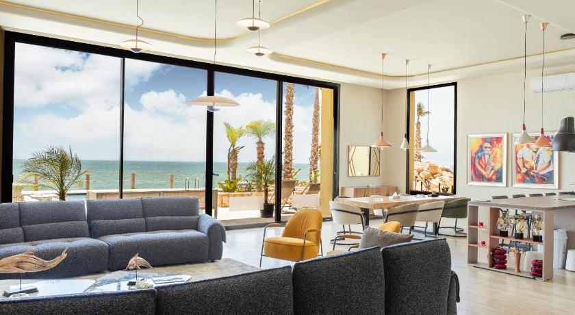 Image of Villa with Sea View 8