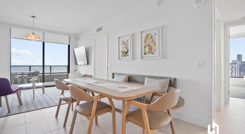 マイアミ (FL) Stylish Apartments with Partial Ocean Views in Downtown! 4つ星 宿泊施設 客室
