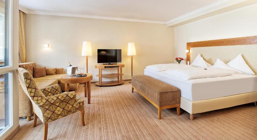 Image of Junior Suite with Balcony 1