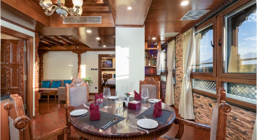 Aarya Hotel & Spa - image 8