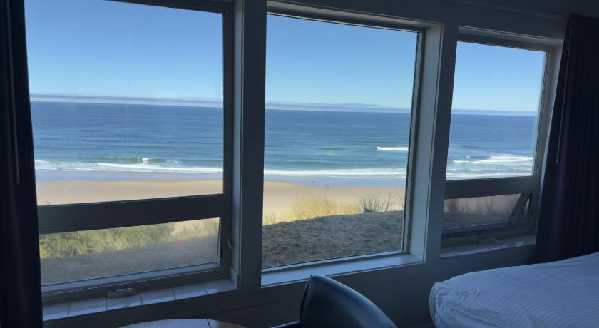 링컨시 (OR) Seahorse Oceanfront Lodge 숙소 수영장