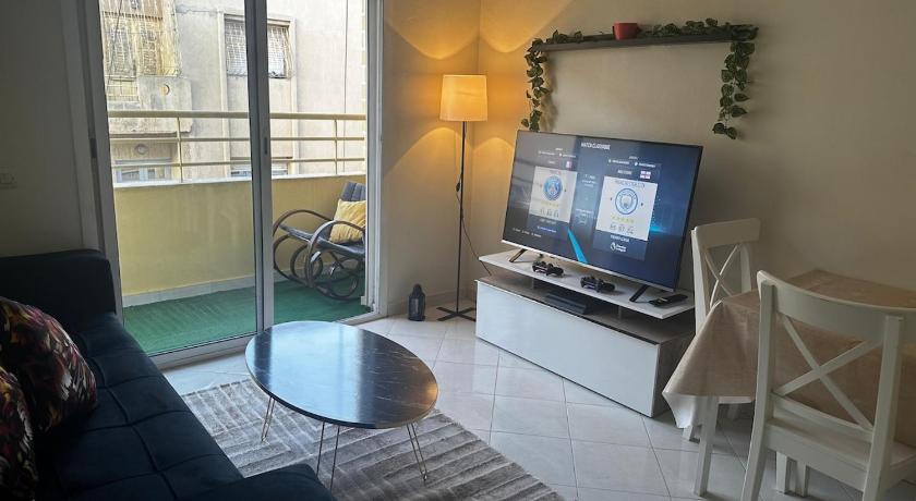Apprt 2min de la Gare,Wi-Fi Fibre, Netflix ,PS4
