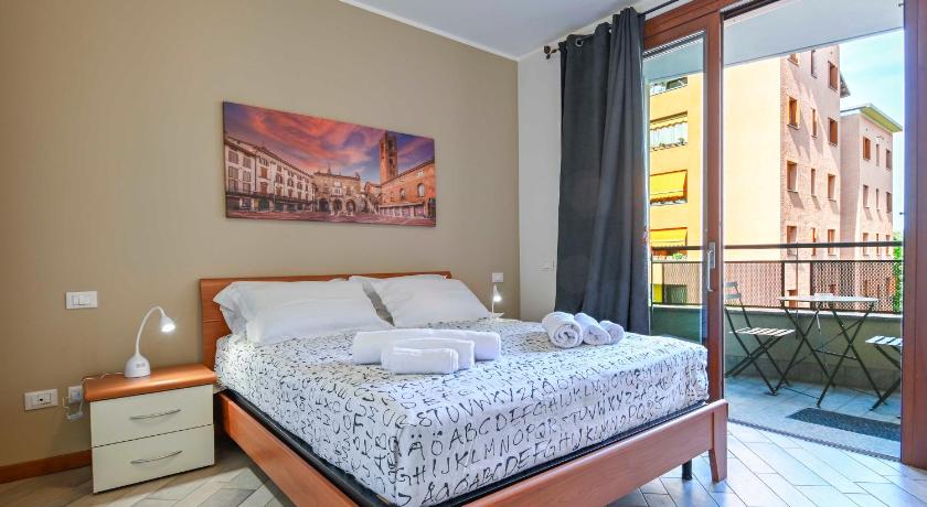 Bilocale Chic 2, 10min Aeroporto Milano-Bergamo, BOX AUTO e ARIA CONDIZIONATA