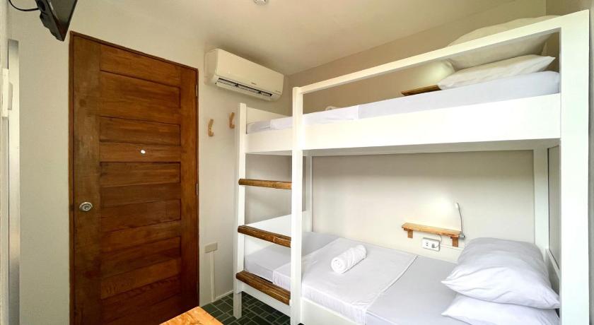 Image of Budget Twin Room 4