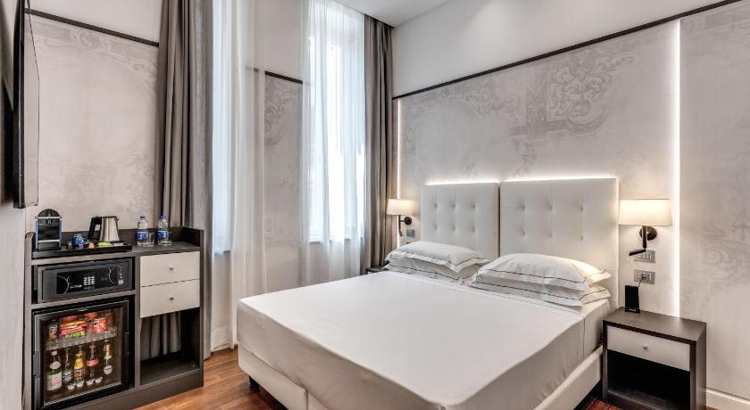 ローマ The Spotlight Boutique Hotel 4つ星 ホテル スイート