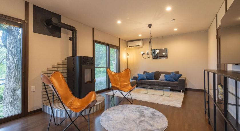 Forest and Stars Akakura Luxe