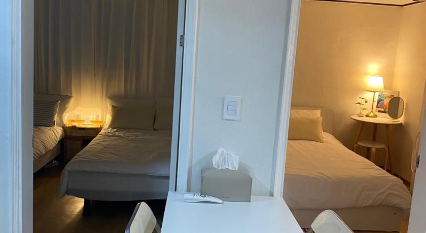 서울 Seoul Yongsan - Shared House - Double or Twin Room - 5min Hangangjin - 10min Itaewon 숙소 스위트룸