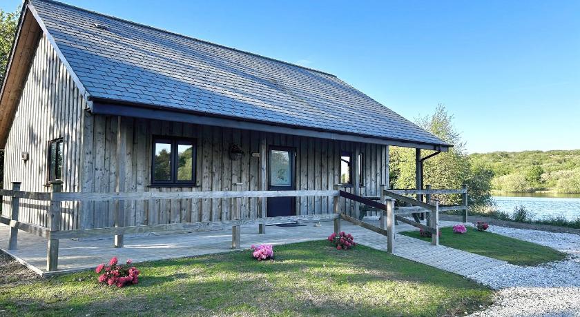 Kingfisher Lodge
