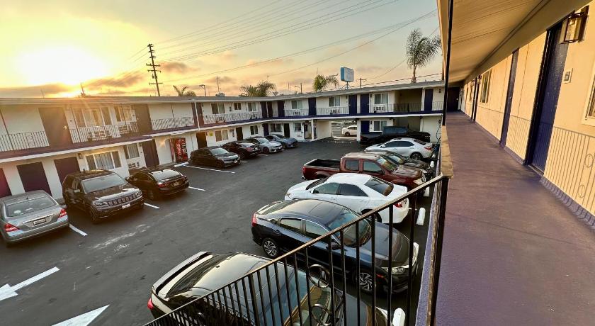 Del Aire Inn Hotel – Inglewood, CA