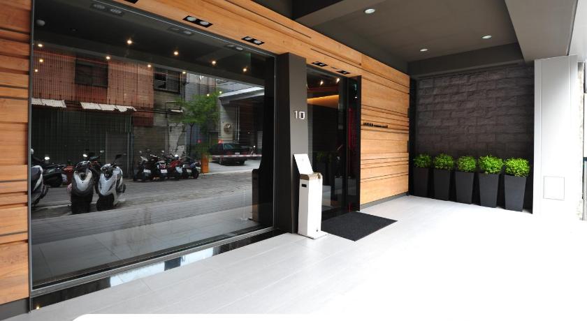 Taipei Forward Suites II 3-Star Hotel view