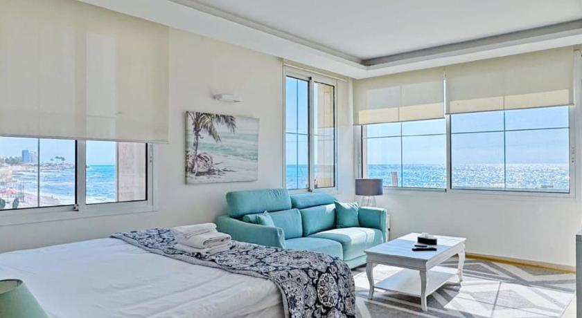 Halat sailing club Guest house