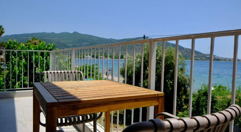 Evia Bay Suites and Retreats