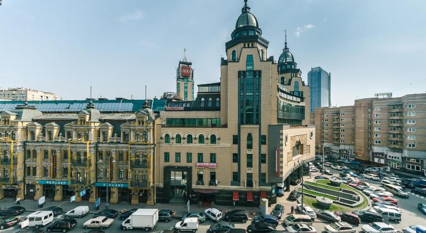 Apartment Arena City — Hotel in Kyiv