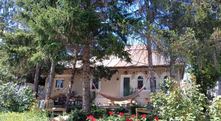 Casa de Vacanta Nora