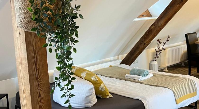 Black Billard l Loft fur 2-5 Personen l Wohlfuhlen in Altstadtnahe