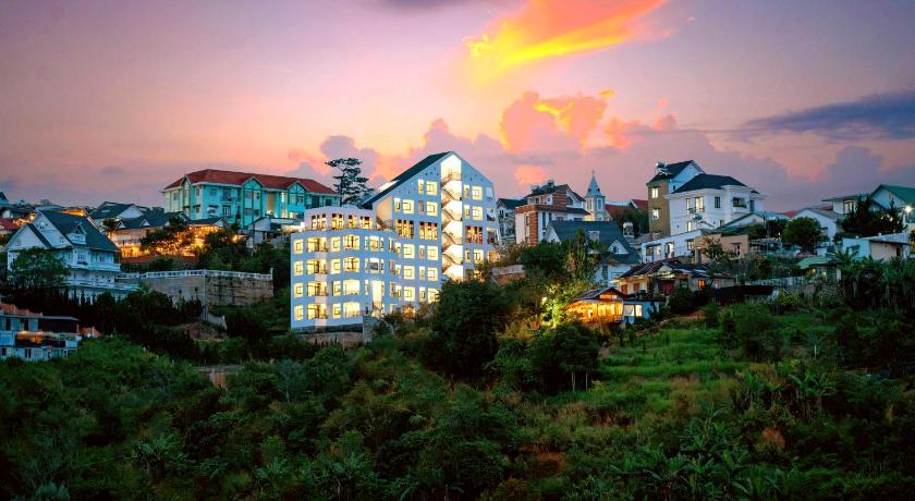 Ấm Boutique Dalat - image 2