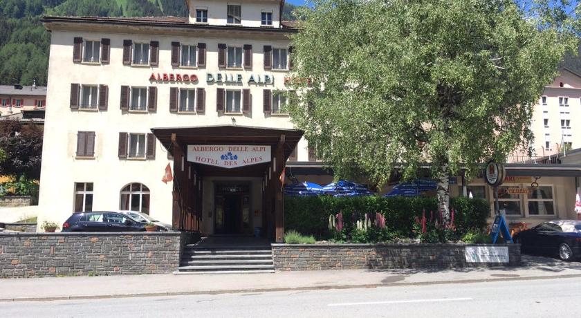 Hotel Des Alpes - Restaurant &amp; Pizzeria — Hotel in Airolo