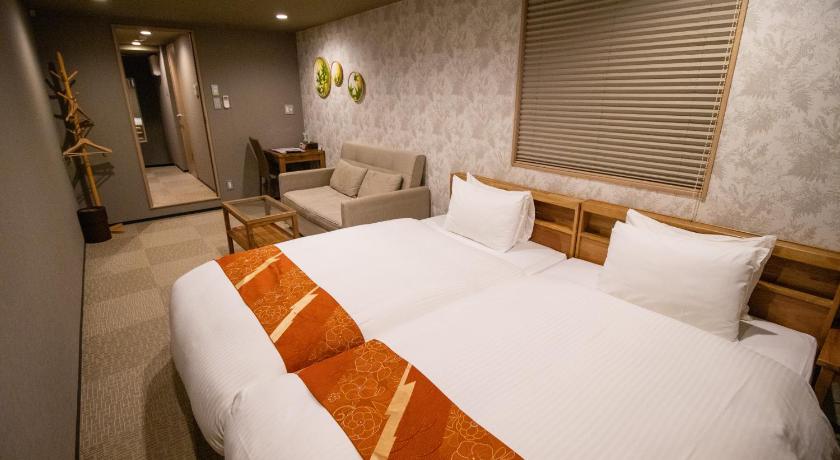 Image of Economy Twin 1