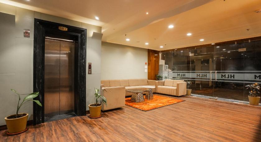 Hotel Lake Metro - image 16