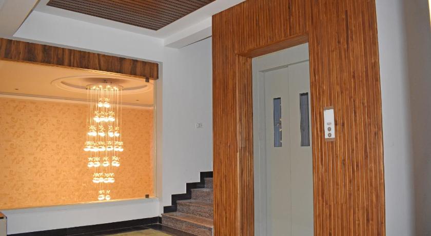 AKG Hotel - image 29