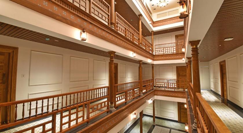 AKG Hotel - image 8