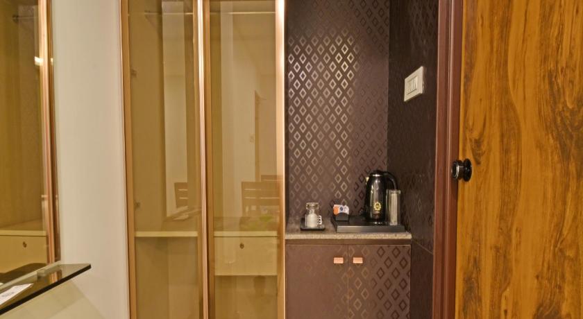 AKG Hotel - image 36
