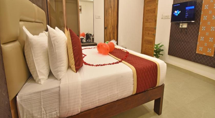 AKG Hotel - image 34