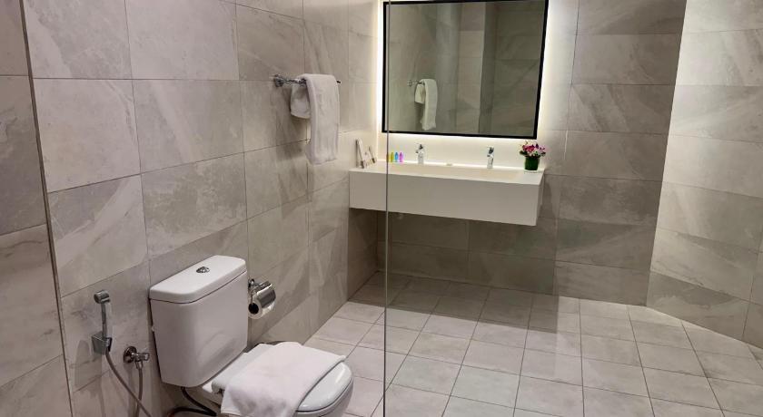Image of Standard Studio 14