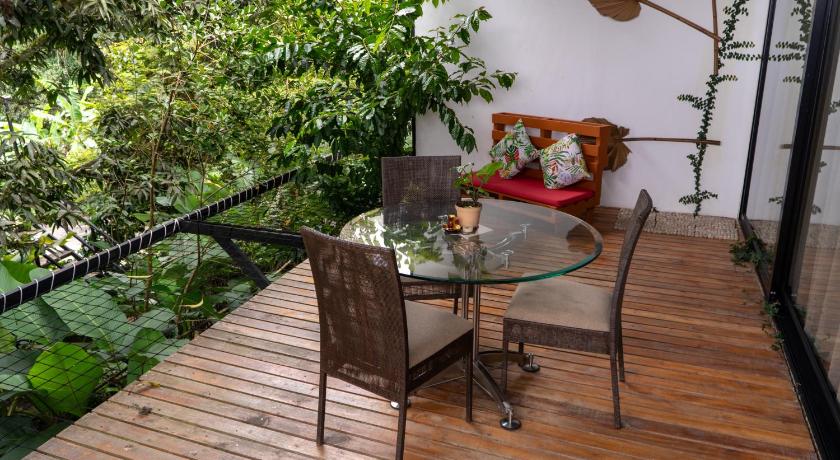 卡利 Natural Luxury Birding Lodge 5星级 酒店 泳池