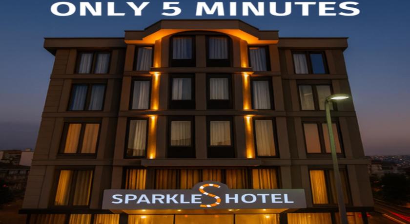 Sparkle Hotel - image 11
