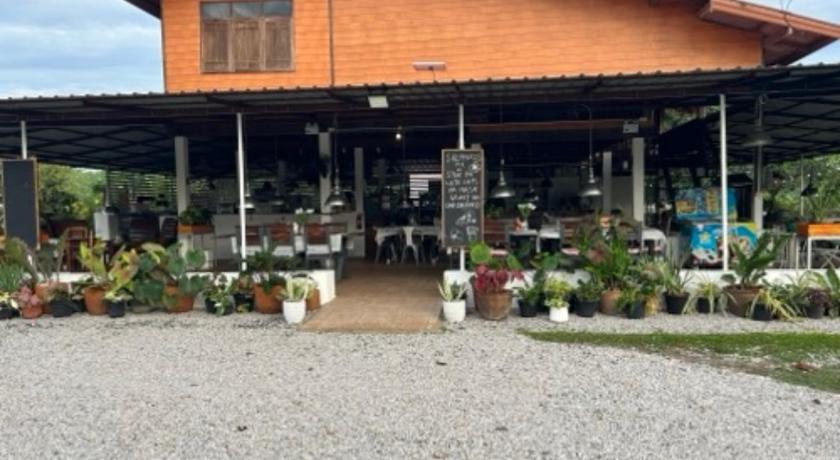 クチナライ AJ Pizza and Steakhouse 4つ星 ゲストハウス 眺望