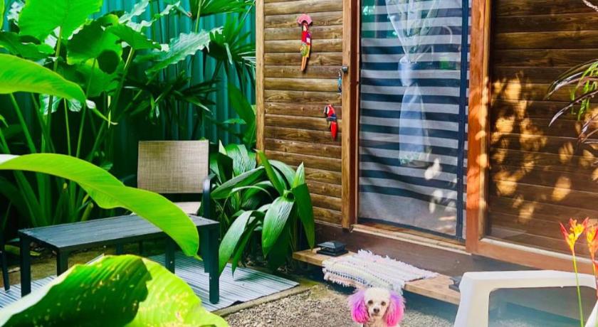 Image of Bungalow with Fan 14