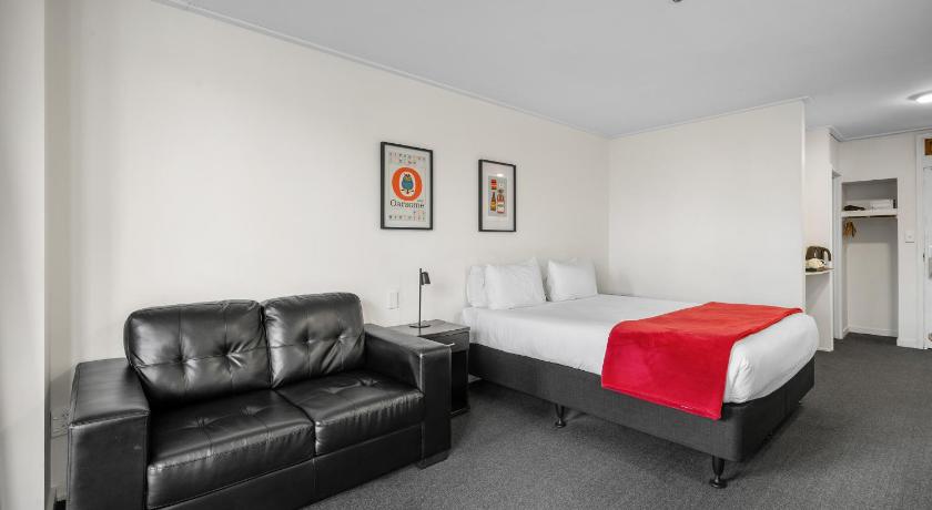 Image of Studio Garden View 7