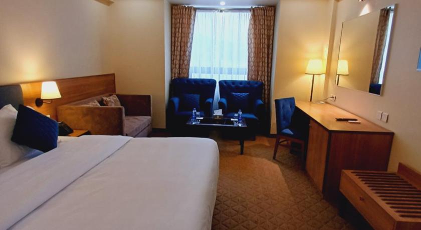 Image of Superior King Room 1