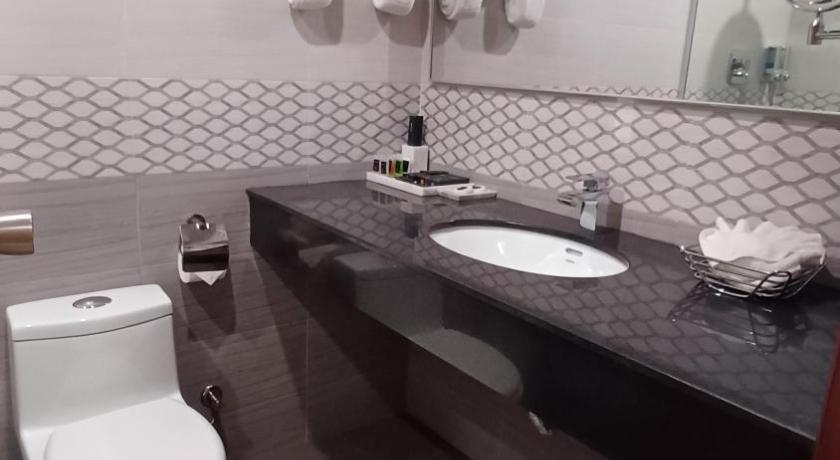 Image of Superior King Room 4