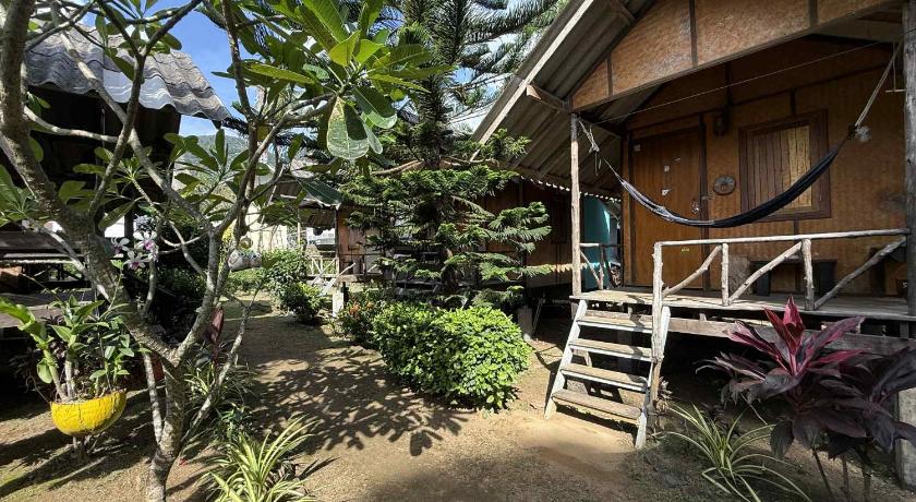 Image of Fan Bungalow 1