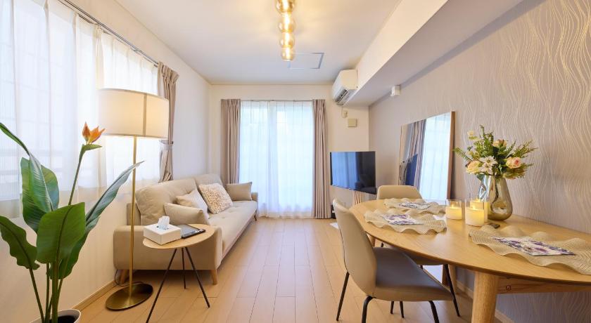 シャンブル南行徳201