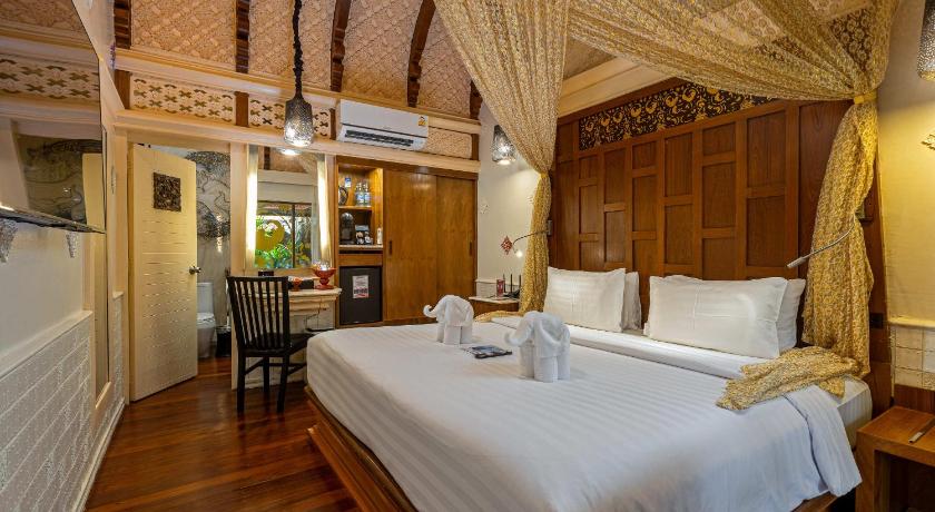 Image of Garden Deluxe Room 8