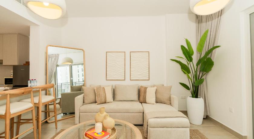 One Bedroom Apartment on Yas Island Near Yas Mall & Theme Parks