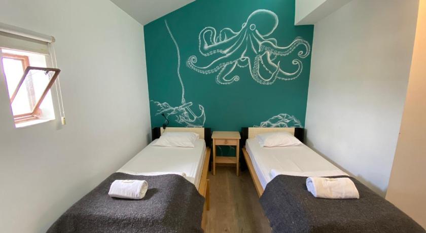 Image of Twin Room 4