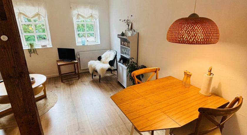 Image of Apartment 4