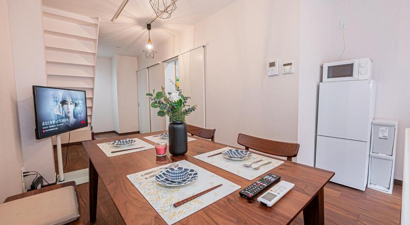 东京 Ueno home 10-minute walk from Ueno Station, 4-minute walk from Inaricho Station, 10-minute walk to A 3星级 住宿 客房