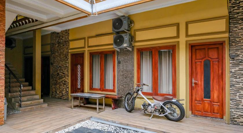 RedDoorz @ Kutisari 2 Surabaya – Surabaja, IL