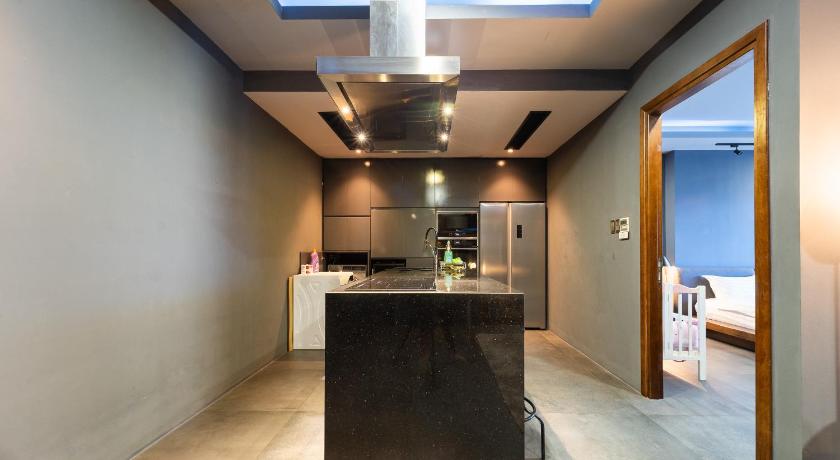 호치민 Sailing Tower City Central Apartments 4성급 게스트하우스 수영장