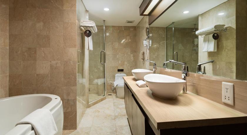 Image of Grand Executive Suite 2
